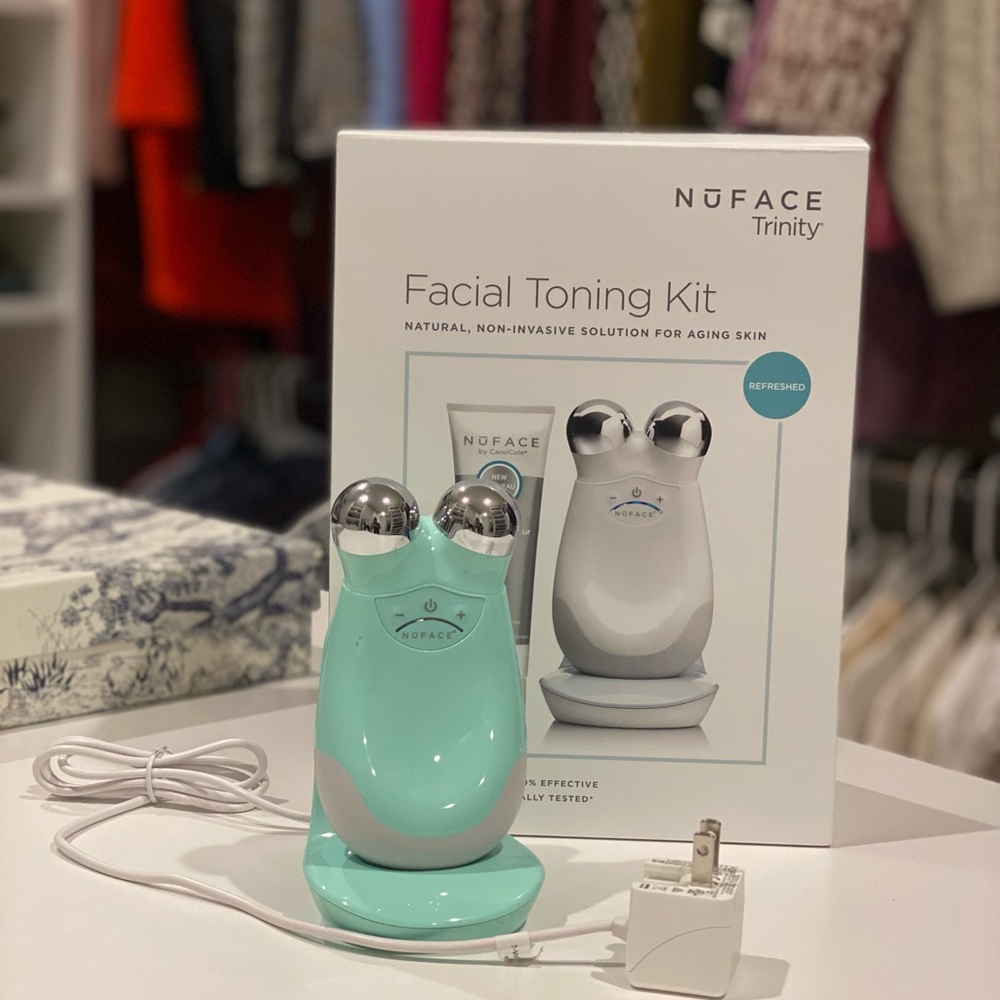 Nuface massage lift